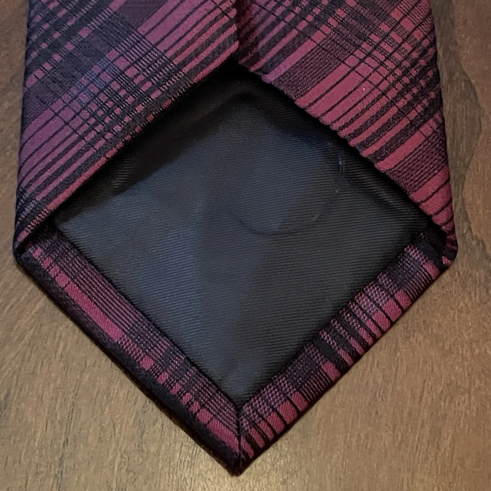 Corbata Kenneth Cole Reaction Borgoña 83% Seda 17% Nylon Para Hombre Hecha en China  Foto 2 de 4