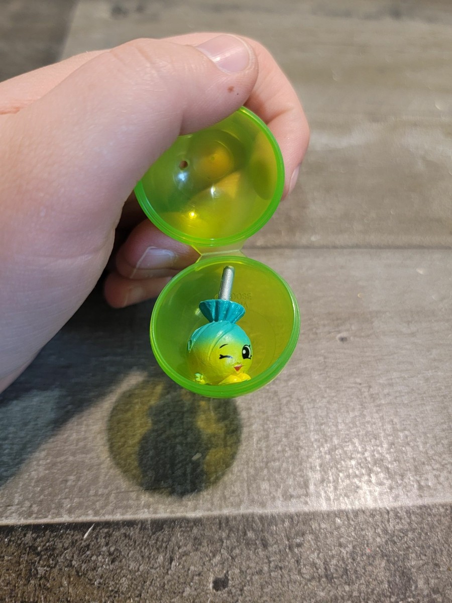 Moose green Shopkins lollipop sucker candy toy figure