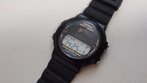 VINTAGE CASIO MOON GRAPH DIGITAL WATCH GMW-15 MADE IN JAPAN