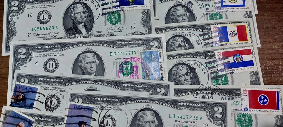 1pcs 1976 Uncirculated Two Dollars Federal Reserve Note First Day Of Issue Stamp - Image 3 of 4