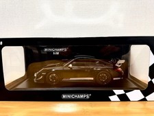 MINICHAMPS 1/18 Porsche 911 GT3 RS 2011 Type 997 Model Car Back View