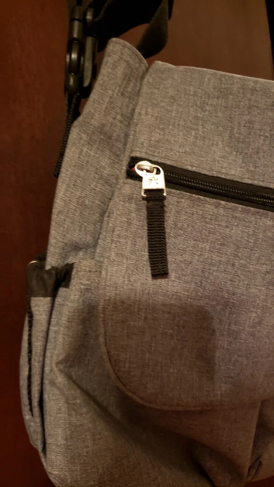 Skip Hop Diaper Bag Messenger Tote Gray Weekender Bag 13X15X5" Red Interior - Image 3 of 4