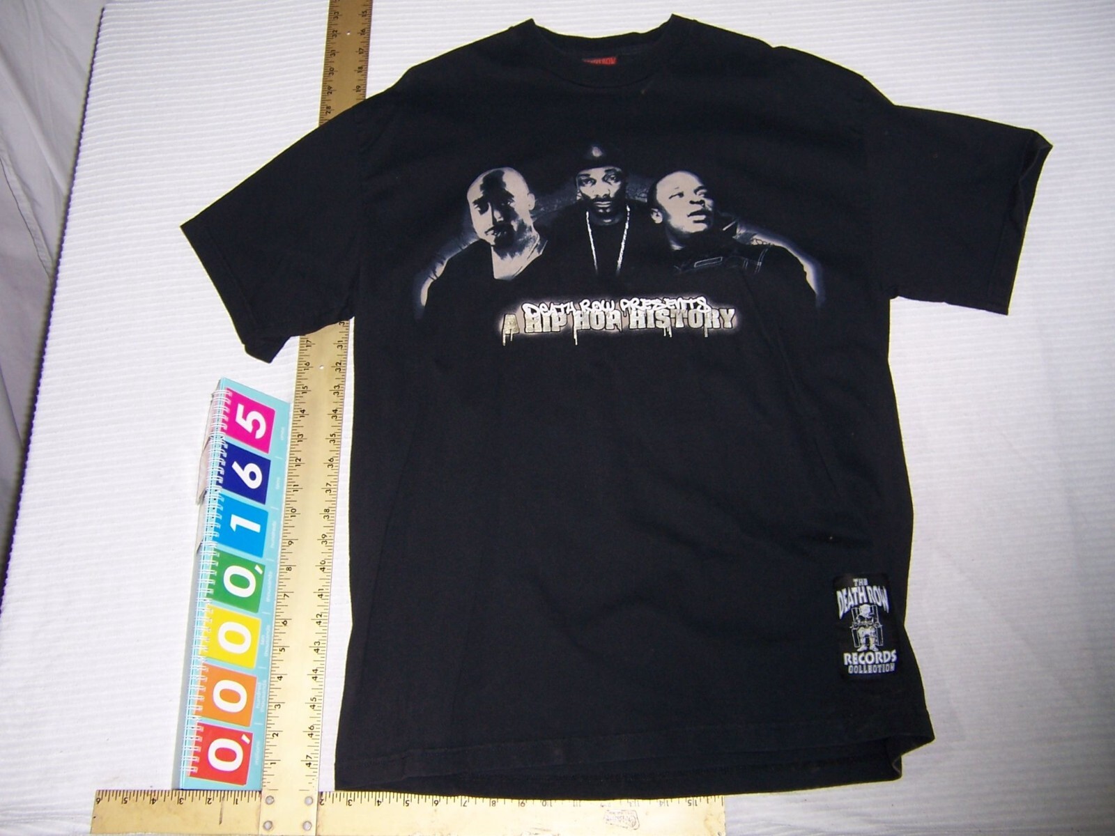 FILA Vintage anni 90 nuovo senza etichette raro The Death Row Records Collection A Hip Hop History Graphic T