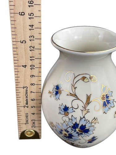 Zsolnay Hand Painted Porcelain Cornflower vase Trimmed with 24 K Gold 5” Tall - Picture 12 of 15