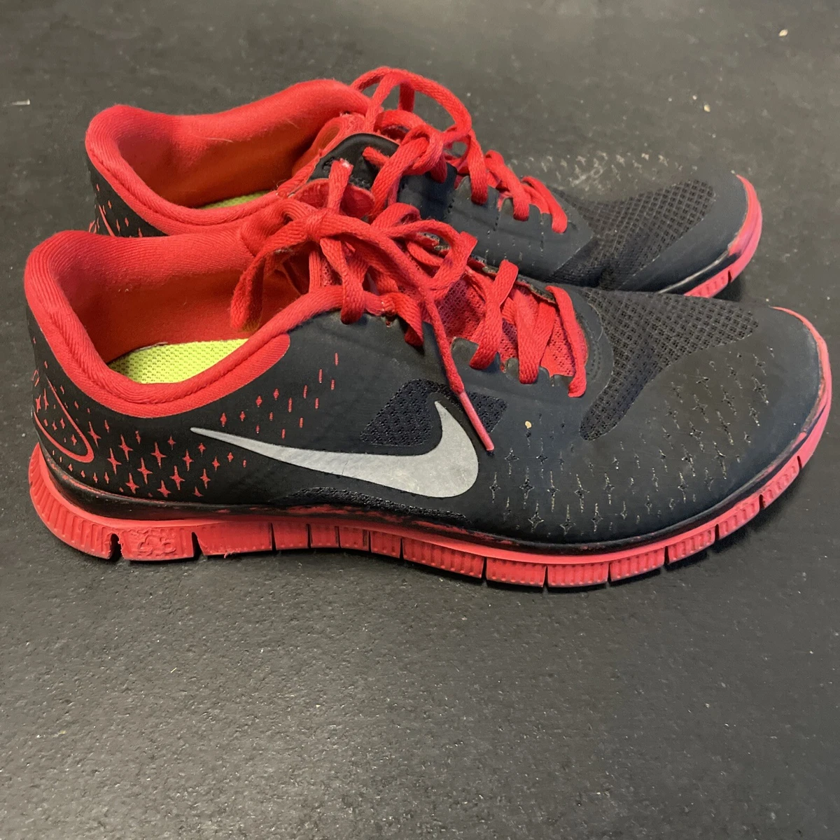 Nike 4.0 V2 Men US Running Black Red 511472-006 CX | eBay