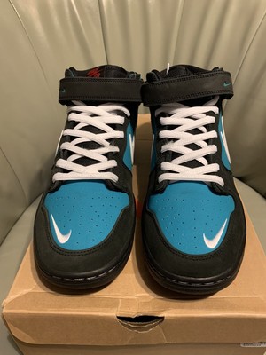 sb dunk mid freshwater