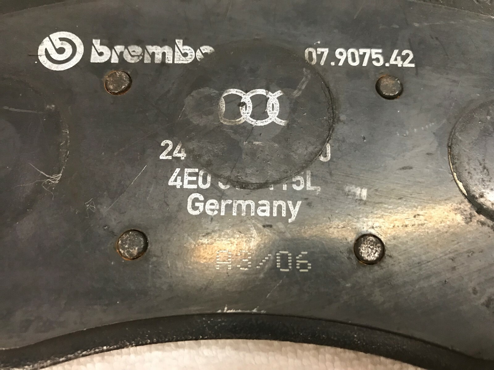 LAMBORGHINI AUDI BRAKE DISC SHOE PAD BREMBO OEM 4E0615115L