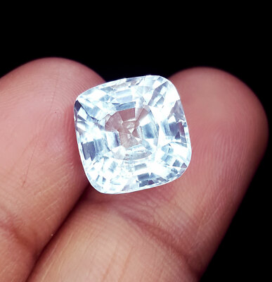 Zaffiro trasparente zaffiro bianco certificato pietra preziosa