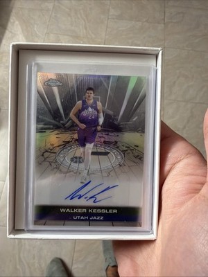 2025-26 Topps Chrome Walker Kessler Refractor Auto TAU-WK