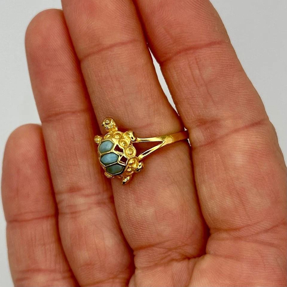 Dainty Larimar 戒指 可爱海龟 18K 纯银 尺寸 7 蓝色宝石 — 第 2/4 张图片