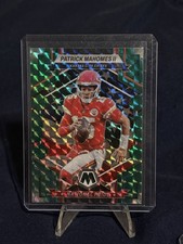 2023 Panini Mosaic Patrick Mahomes National Pride Green Prizm #251 Chiefs