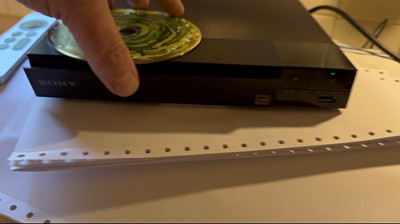 Sony BDP-S1700 Black Blu-ray Player Blu-ray/DVD Ethernet Input HDMI USB