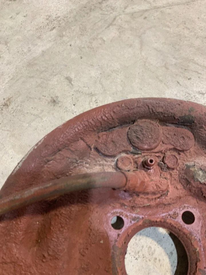 1968 TO 1974 AMC AMX JAVELIN WHEEL BEARING DRUM BRAKES BACKING PLATES WHEEL HUBS - Image 4 of 4