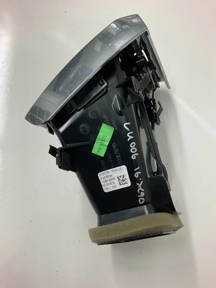 Ventilação 16-22 Volvo XC90 vidro externo esquerdo painel preto 31363709 - Imagem 3 de 4