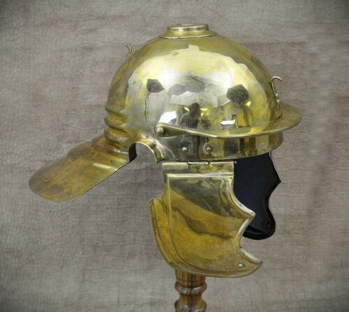 Roman Imperial Italic ”C” Helmet 1.2 mm Brass,Roman Army helmet,Roman kit gifts - Afbeelding 1 van 4
