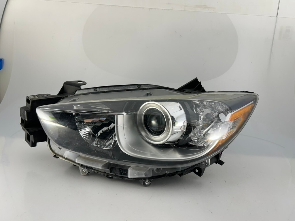 2013-2016 Mazda CX-5 OEM Halogen Headlight Left Driver Side  