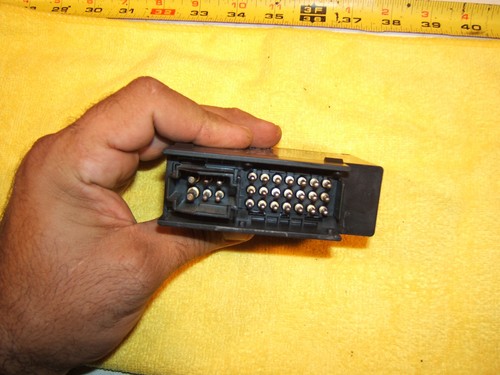 Mercedes Early R129 SL under Hood Combination relay GENUINE 1 Module,1298201026 - Picture 8 of 12