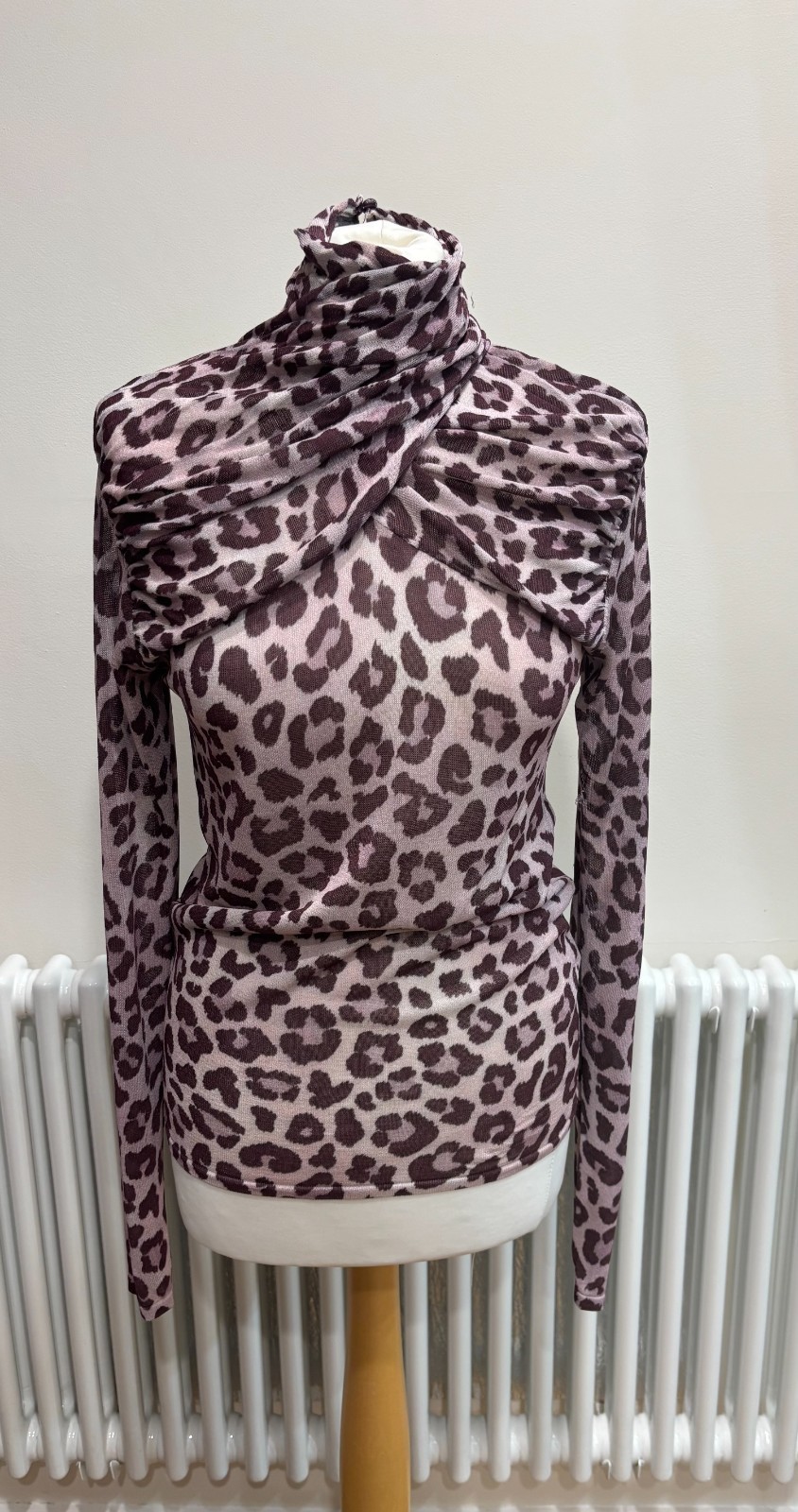 Zara Women's Long Sleeve Leopard Print Top/Blouse M SOLD OUT