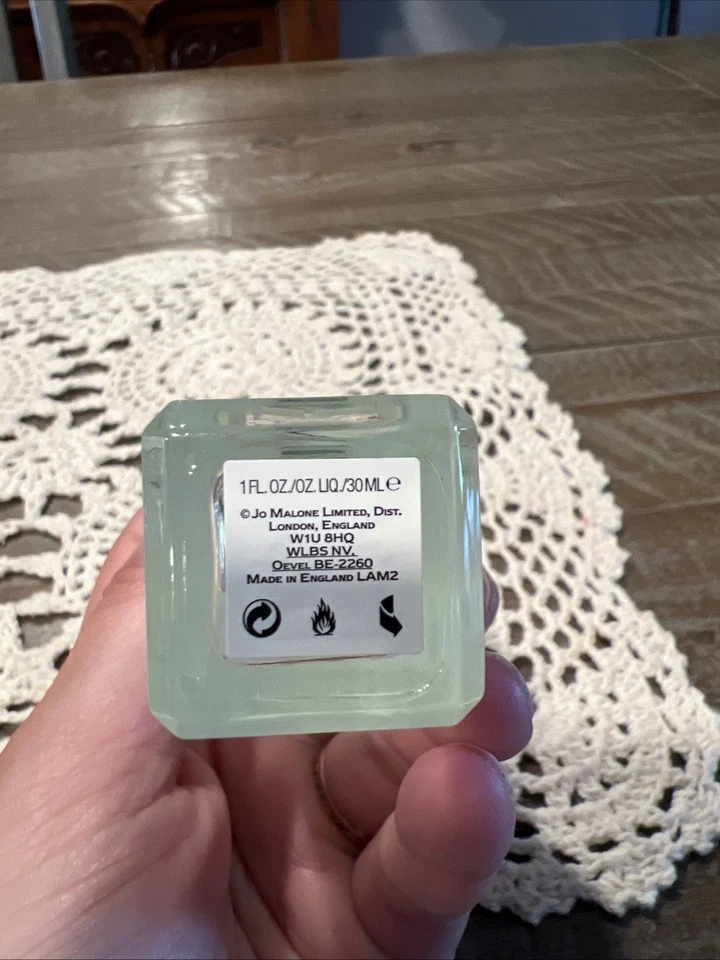 Jo Malone London Osmanthus Blossom 1 fl oz Eau de Cologne Edición Limitada Foto 2 de 2