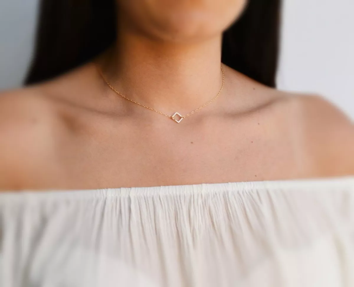 14k gold 2024 square pendant necklace