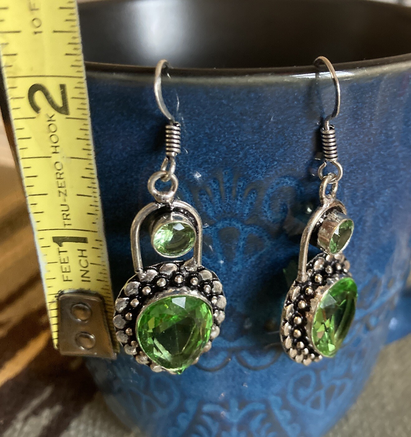 Silver Dangle Earrings Very Nice Style Green Stone eBay