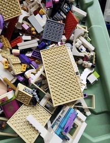 LEGO FRIENDS: Heartlake Grand Hotel (41101)