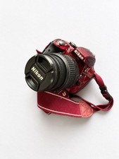 Nikon D3300 DSLR with AF-S DX 55-200mm VR Lens
