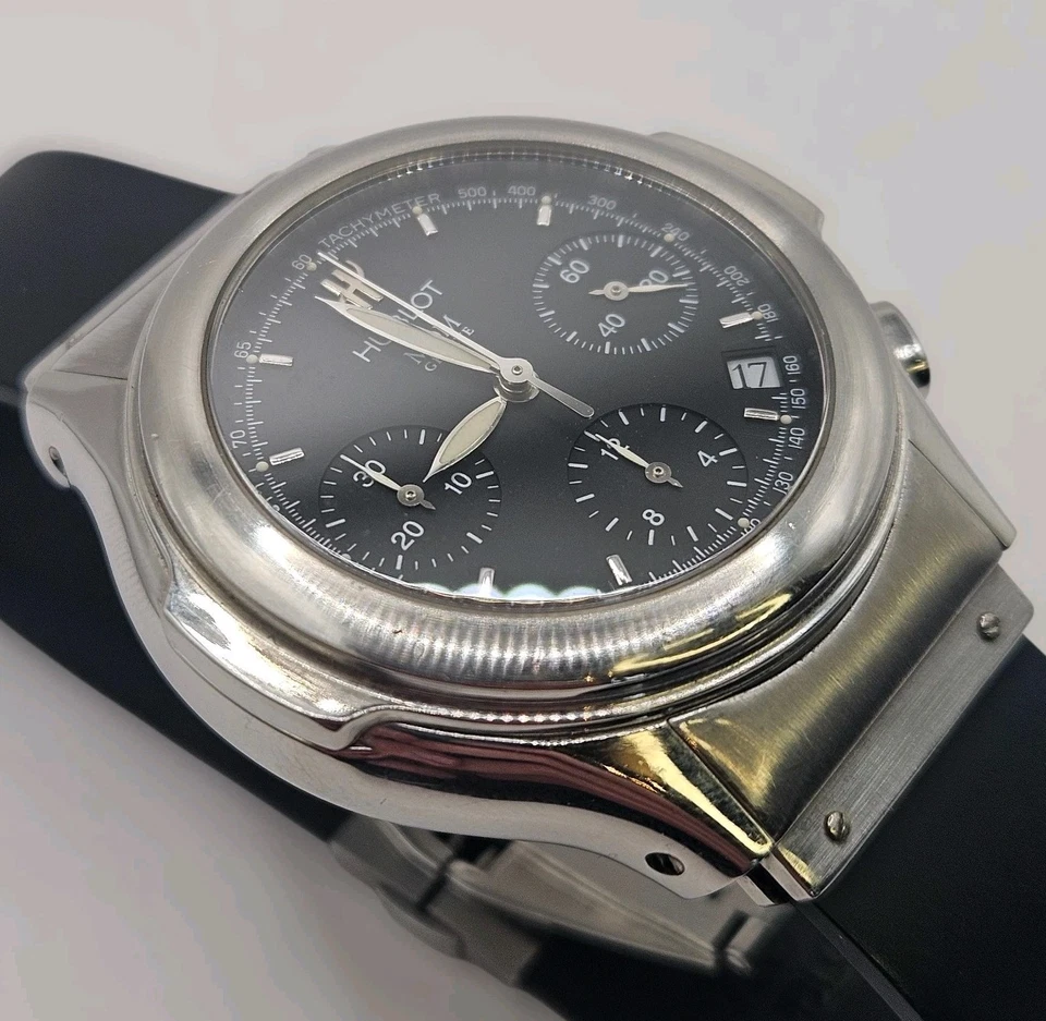 Cronógrafo Hublot MDM Geneve años 90 1810.1 461908 esfera negra Foto 4 de 4