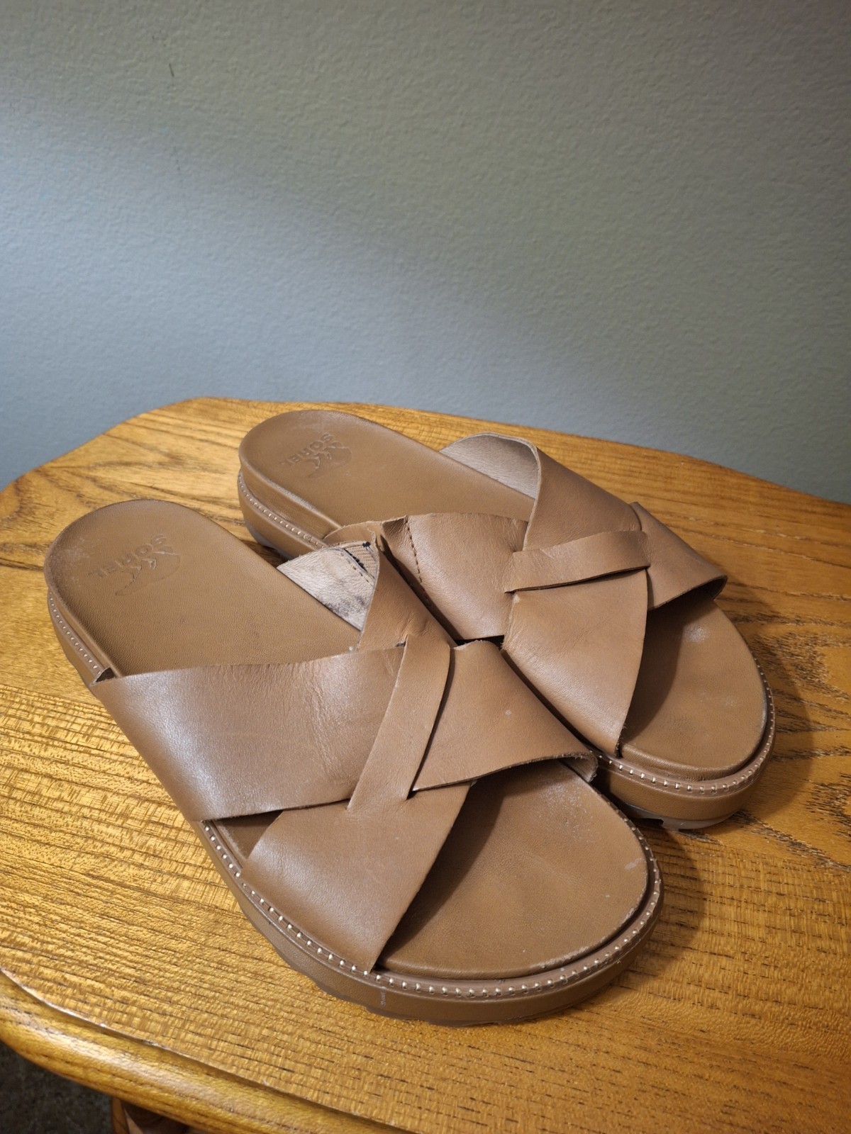 SOREL Women's Roaming Brown Tan Leather Crisscross Slide Sandals Sz 7.5