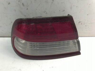 NISSAN MAXIMA A33 99-04 RÜCKLEUCHTE LINKS LIMOUSINE 4-TÜRER / AU 55869