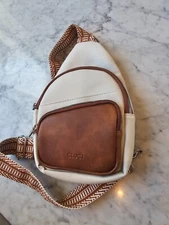 Cluci- Womens white and tan Leather Cross Body Bag