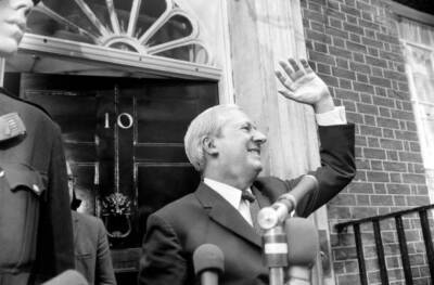 Ted Heath arrives at no 10 The new Prime Minister arriving at No - Old Photo