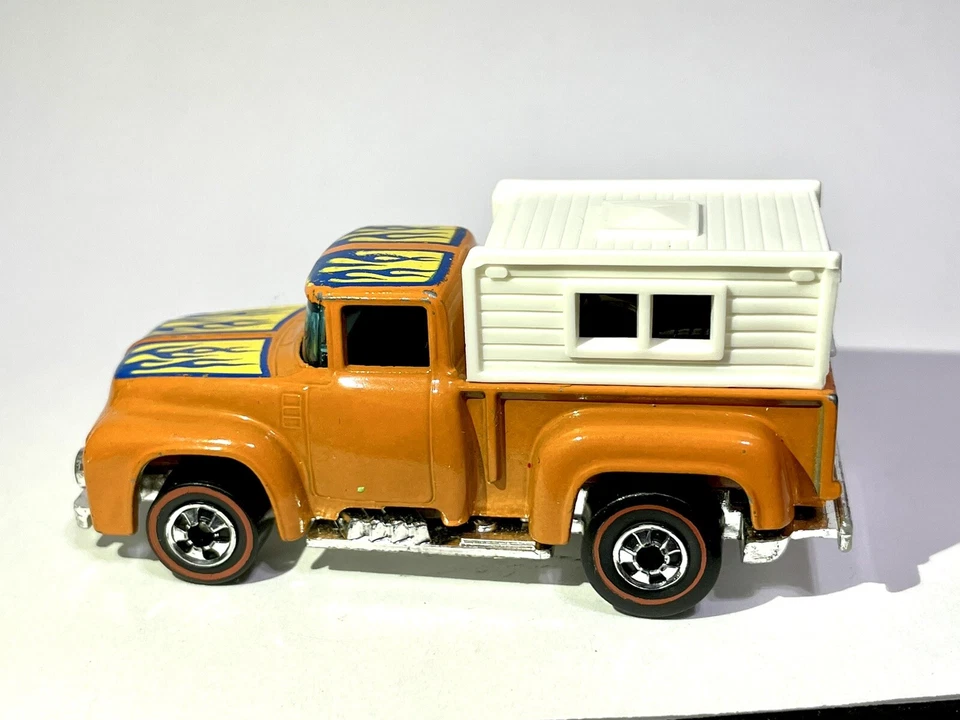 1973 Hot Wheels Redline Flying Colors Hi Tail Hauler Ford Pickup With Camper Top - Image 2 of 4