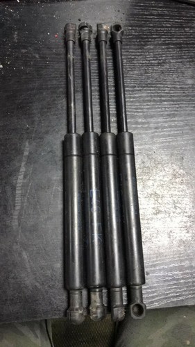 BMW 3er E46 MOTORHAUBE FEDERBEIN 8202688