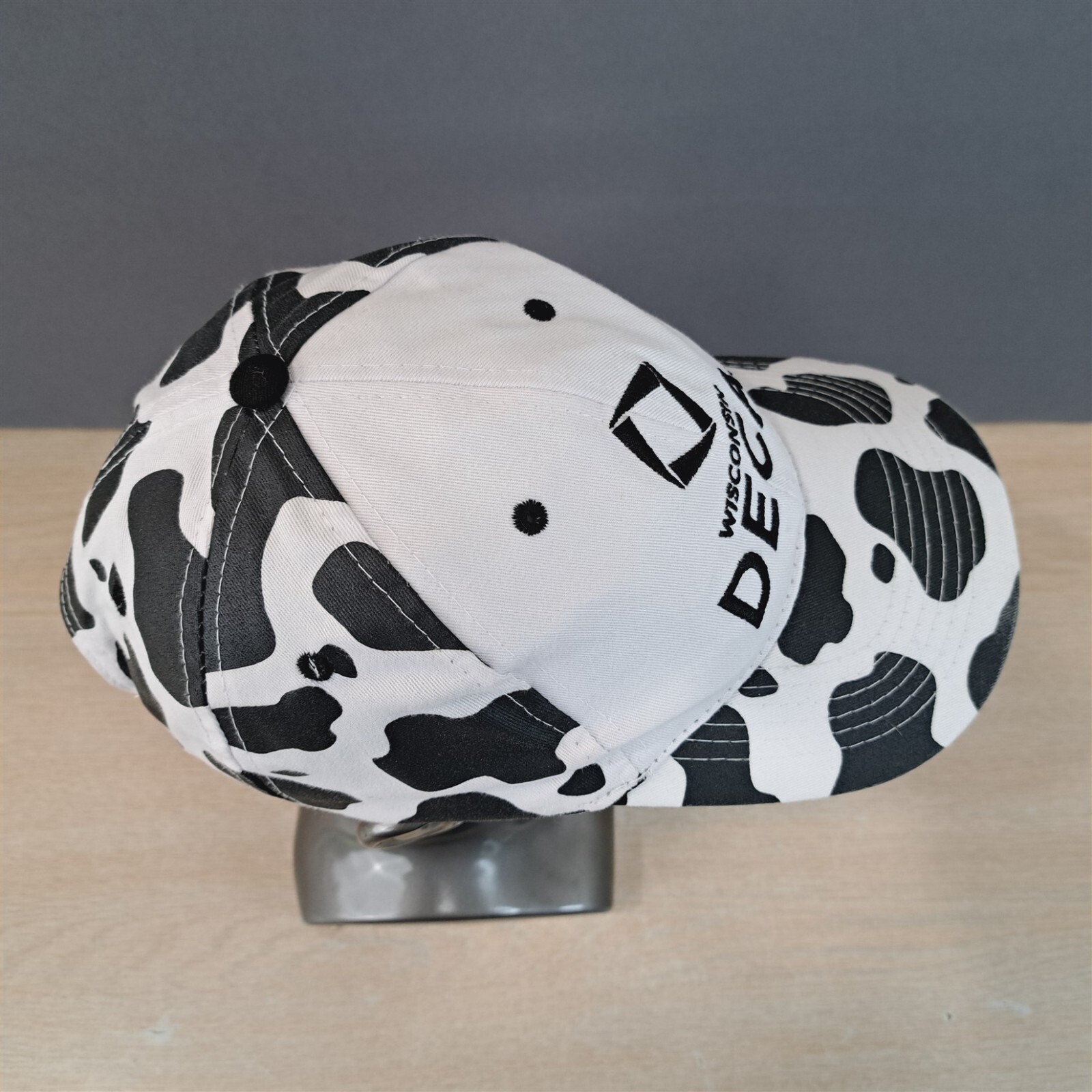 WISCONSIN DECA ADJUSTABLE STRAPBACK BASEBALL HAT/… - image 11