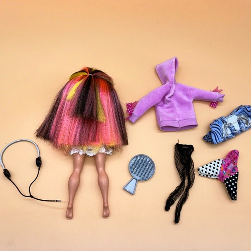 LOL Surprise OMG Remix Pop B.B. Fashion Doll With Headphones Brush Hoodie Jacket - Picture 6 of 24
