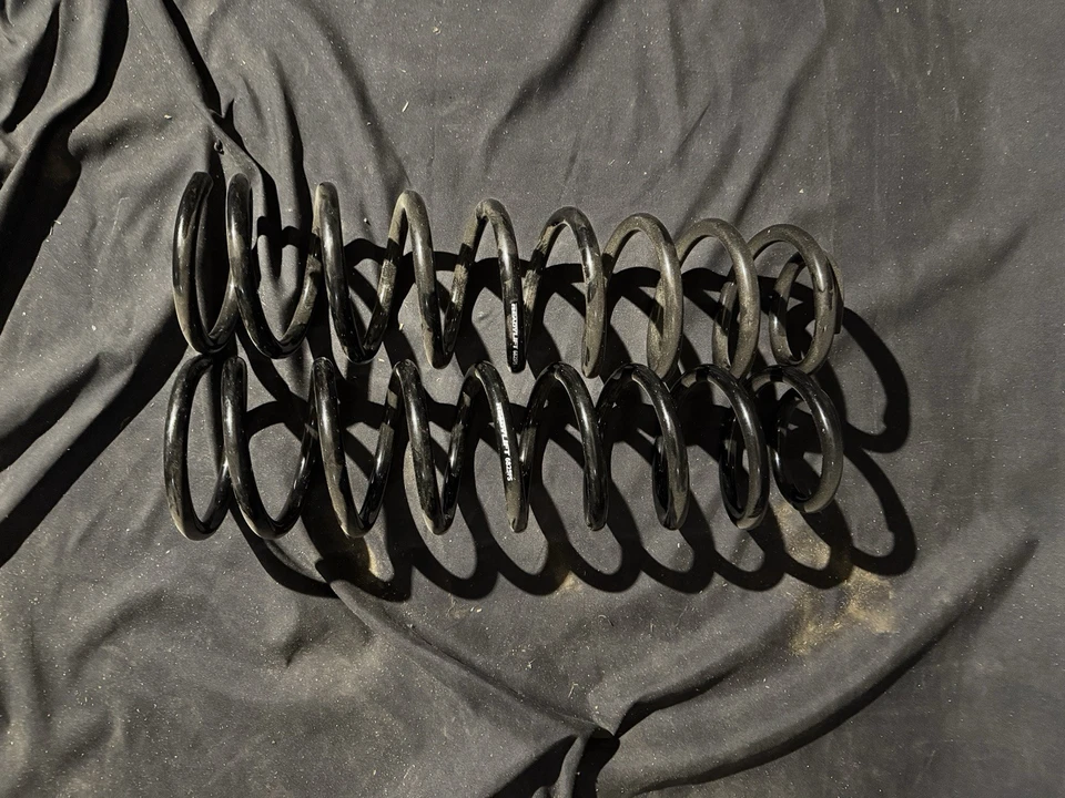 Muelles helicoidales delanteros ReadyLIFT 2,5 nivelación delantera 6825FS 2,5 Foto 2 de 2