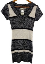Red Paint Striped Knit Sweater Fitted Sheath Dress Women’s Medium V-Neck Preppy