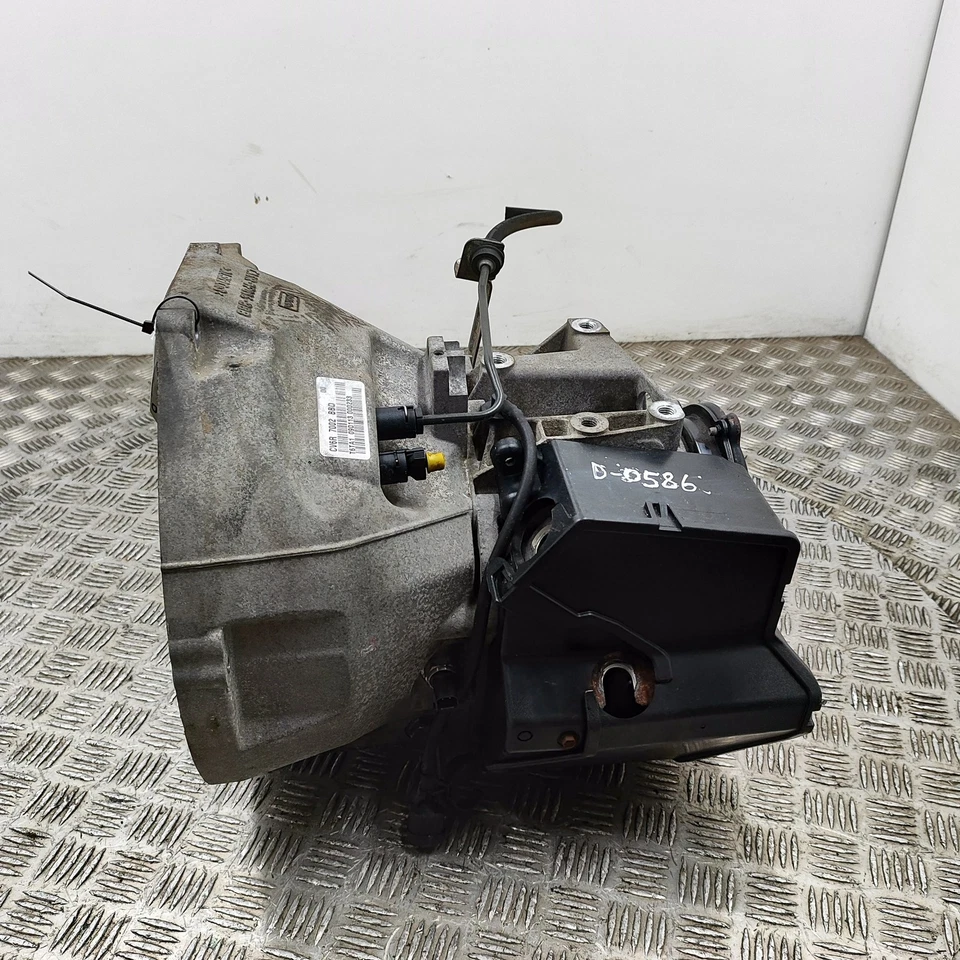 FORD FOCUS MK3 C346 Turnier 5-Gang-Schaltgetriebe CV6R-7002-BBD 1.0i 74kW 2013 - Bild 4 von 4