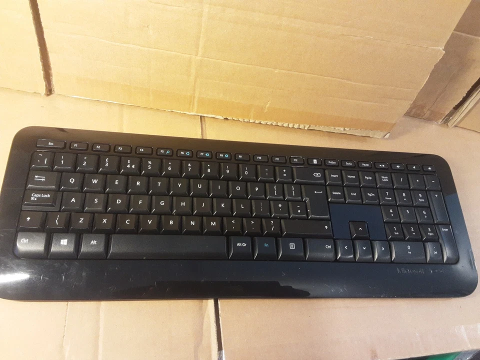 Microsoft Desktop 850 Wireless Keyboard , MISSING RECEIVER - Image 4 of 4