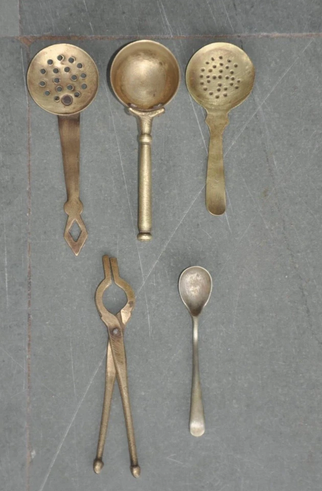 Pequeña casa de muñecas artesanal de latón de 5 piezas de artículos de cocina para bebés Foto 2 de 4