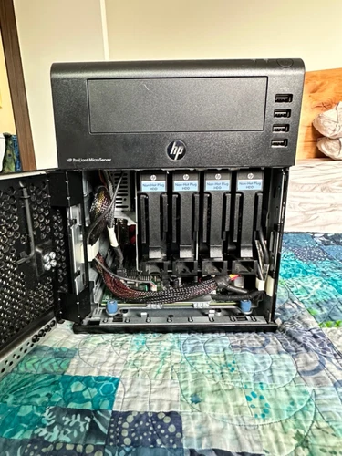 4-Bay Open Source NAS Server Dual Fixed SSD 3Gb/s Network 16GB RAM Dual Core CPU