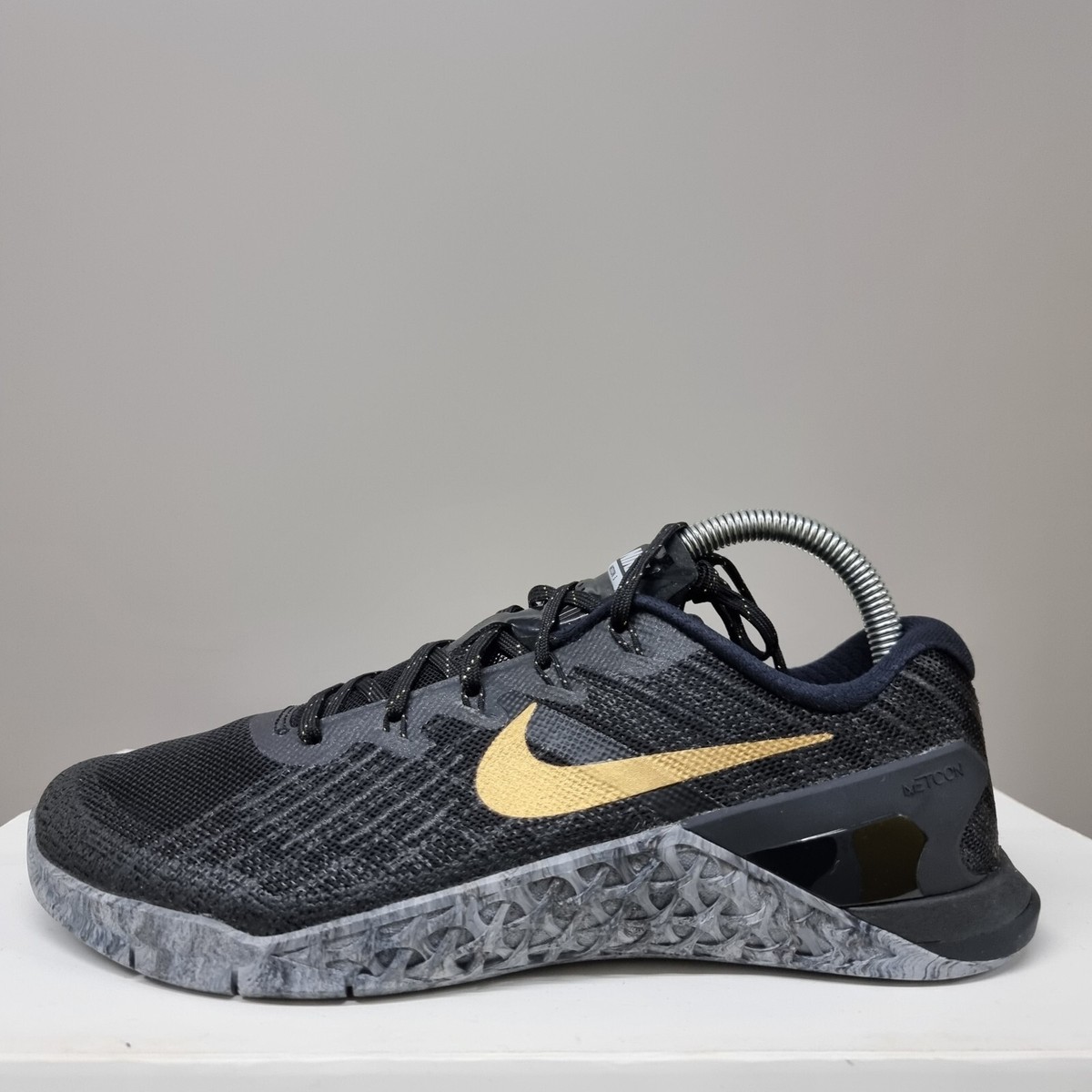 Metcon Black Gold NIKE METCON AMP 