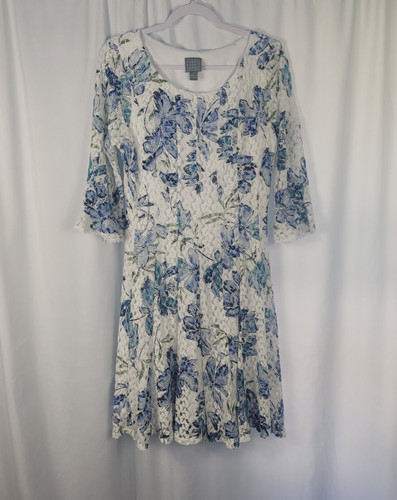 Rabbit Rabbit Rabbit Design Lace Dress Size 12 White & Blue Floral Lace