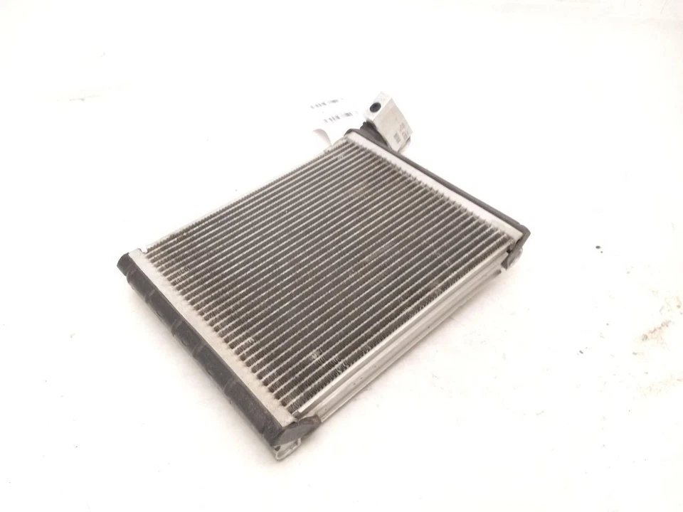 EVAPORADOR DE MATRIZ DE AIRE ACONDICIONADO para Toyota Prius C 2012-2019 OEM 447500-4700 Foto 4 de 4