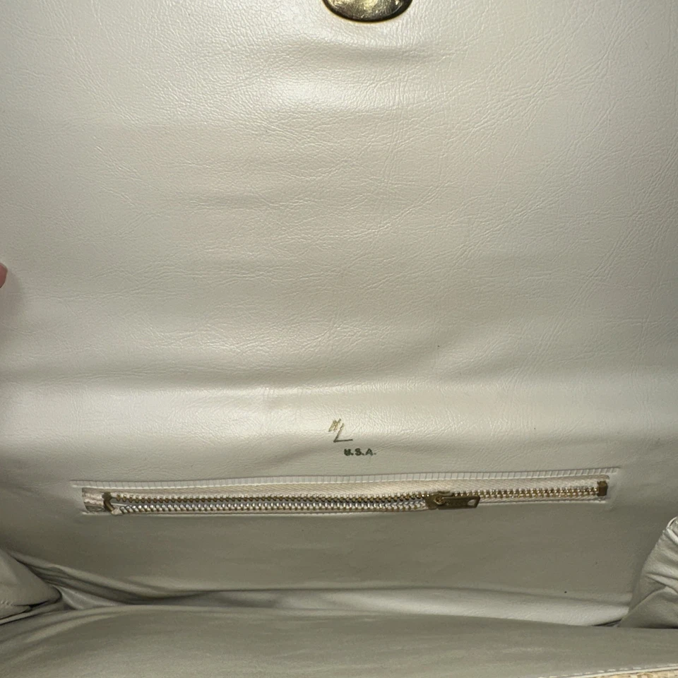 Vintage Harry Levine Straw Clutch Purse With Gold Hardware - Image 4 of 4