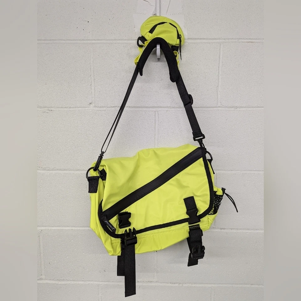 Nouveau Sac À Dos Messenger Free People Mouvement Move It All Vert Néon - Photo 2/4