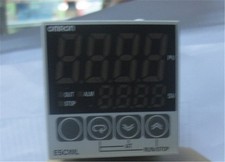 Used Good Condition E5CWL-Q1TC Omron hz