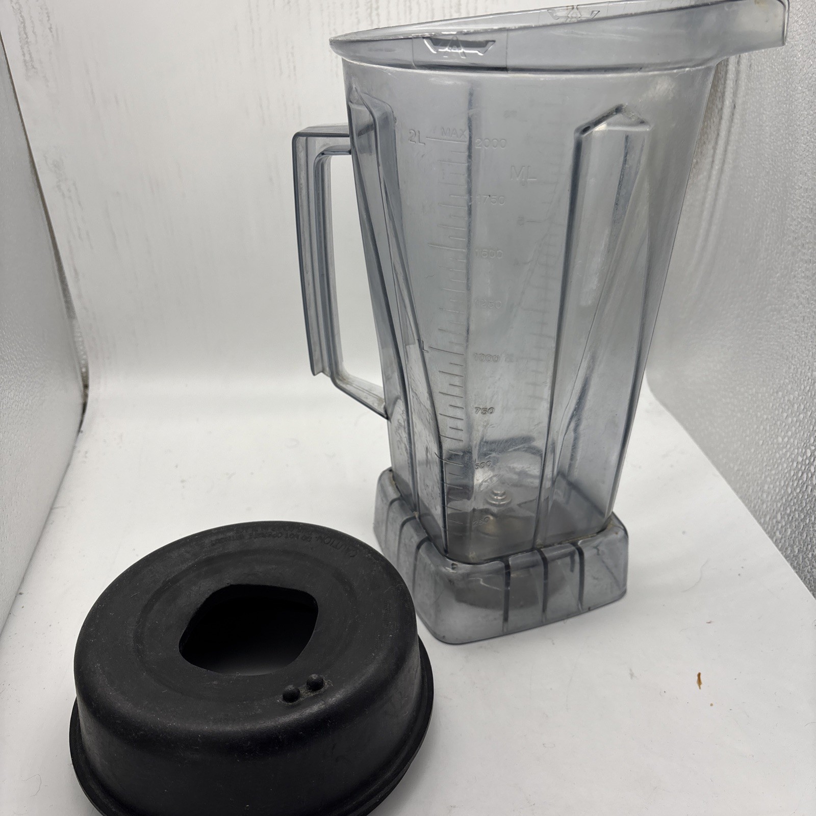 Aftermarket Vitamin Super 5000 64oz Blender Pitcher Missing 