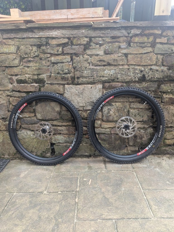 29" DT Swiss EX471 on industry 9 hubs